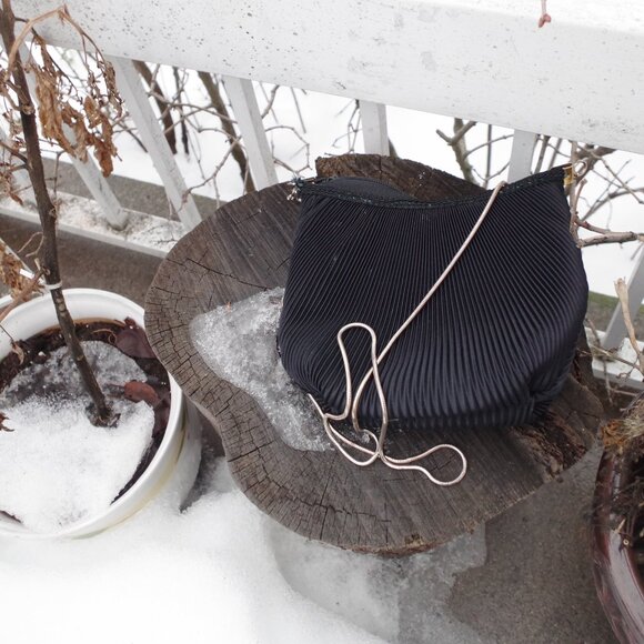 Vintage 40s Black Pleated Evening Purse By DuVal - Picture 1 of 5